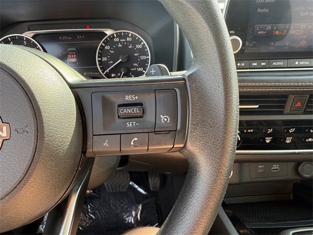 Used 2023 Nissan Rogue S image 15