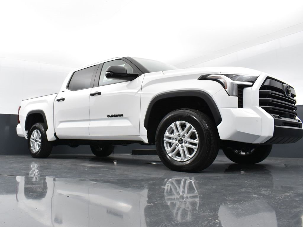 Used 2024 Toyota Tundra SR5 w/ SR5 Convenience Package image 39