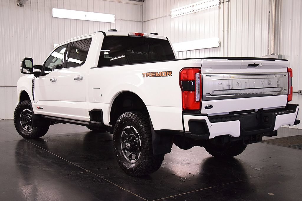 Used 2024 Ford F350 Platinum w/ Tremor Off-Road Package AWD/4WD image 5