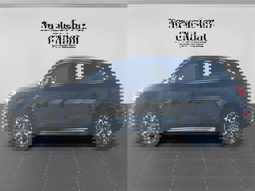 Used 2024 Audi Q5 2.0T Premium w/ Convenience Package image 4