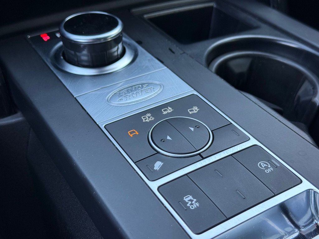 Used 2019 Land Rover Discovery SE image 29