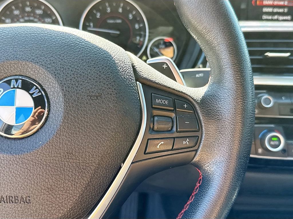 Used 2018 BMW 330i xDrive Sedan w/ Premium Package AWD/4WD image 37