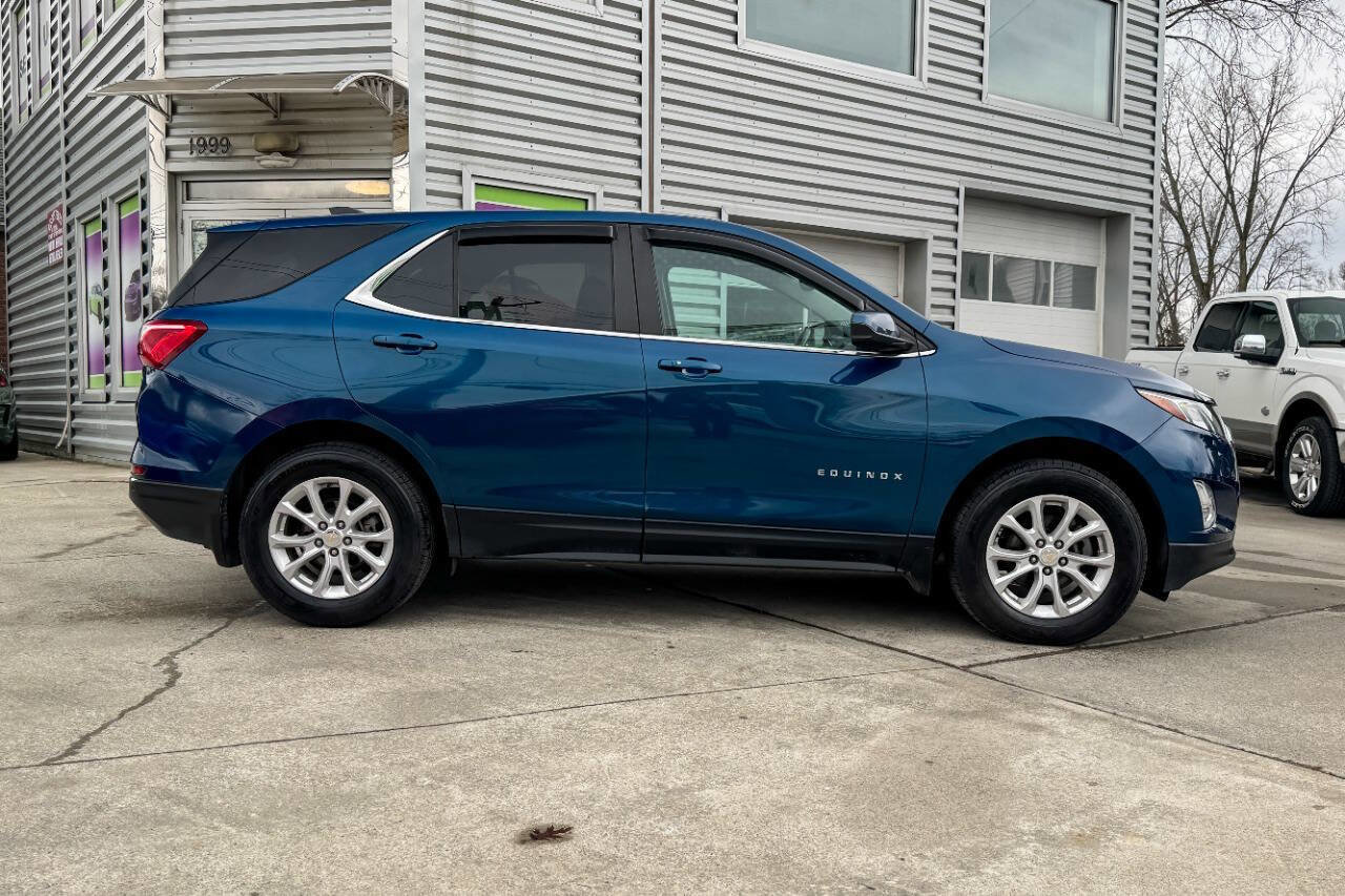 Used 2021 Chevrolet Equinox LT AWD/4WD image 2