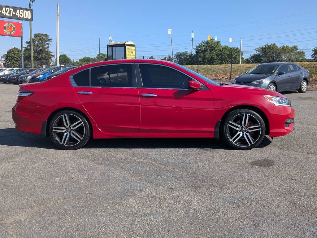 Used 2016 Honda Accord Sport image 4