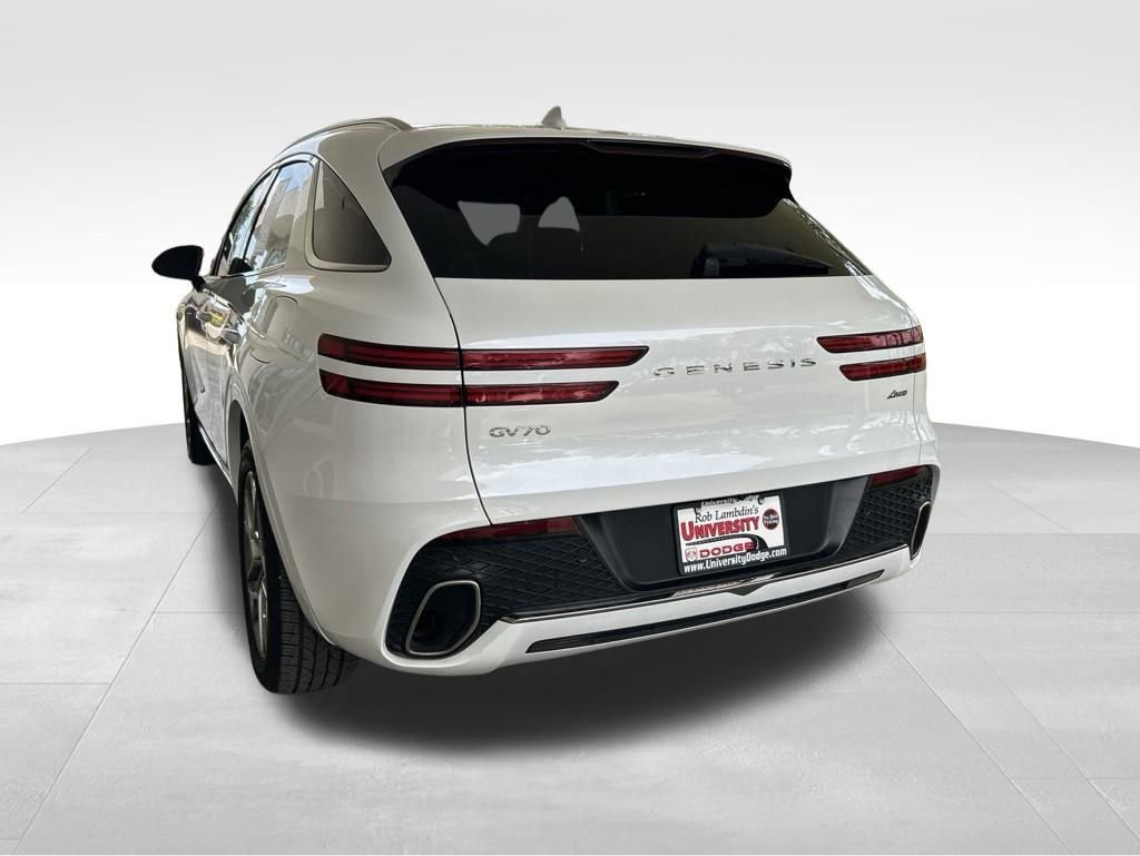 Used 2025 Genesis GV70 2.5T AWD/4WD image 4