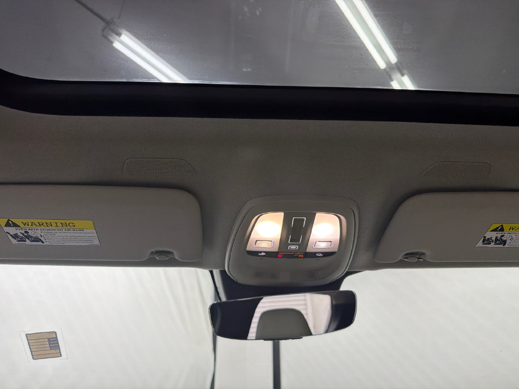 Used 2023 Volvo XC40 B5 Ultimate AWD/4WD image 23