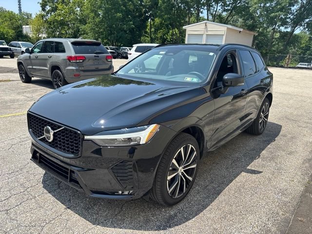 Used 2025 Volvo XC60 B5 Plus w/ Protection Package Premier AWD/4WD image 9