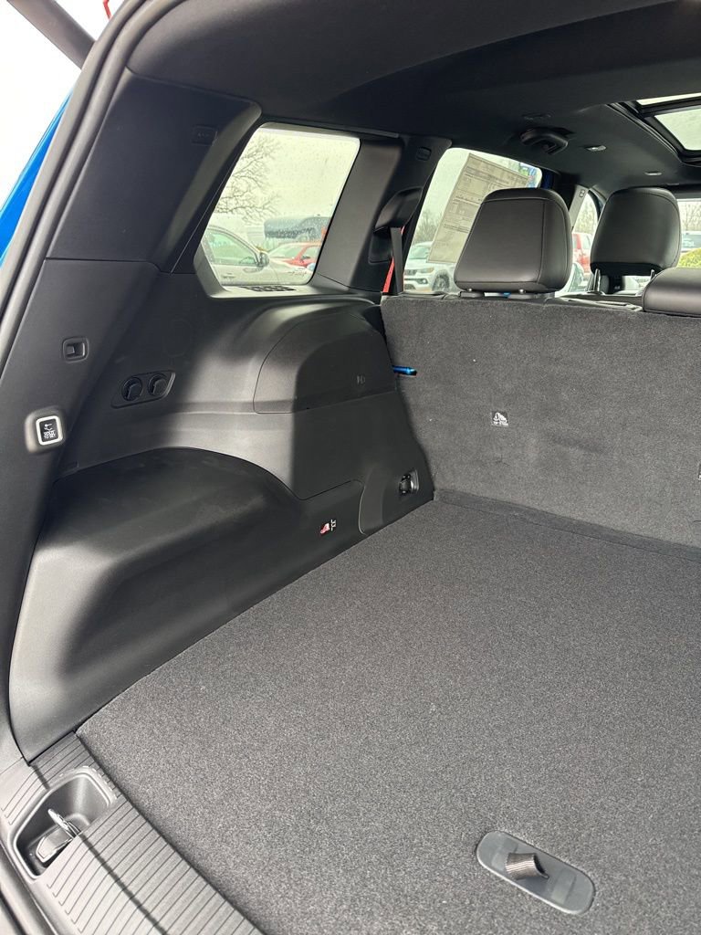 New 2026 Jeep Cherokee Overland image 24