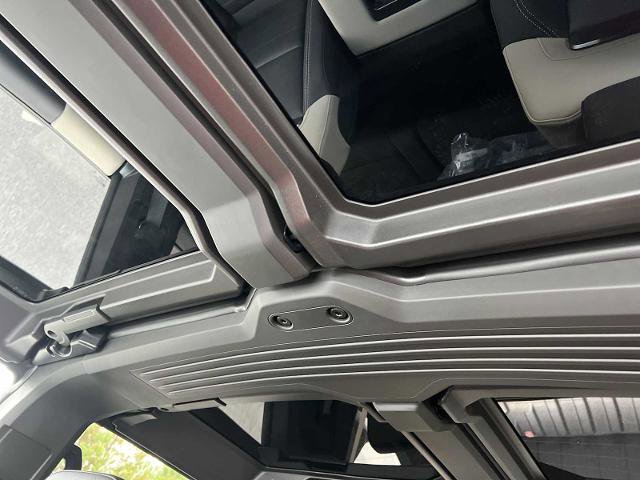 New 2026 GMC Hummer EV 4x4 Crew Cab image 15