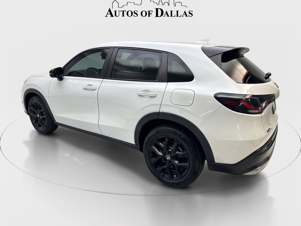 Used 2023 Honda HR-V Sport image 9