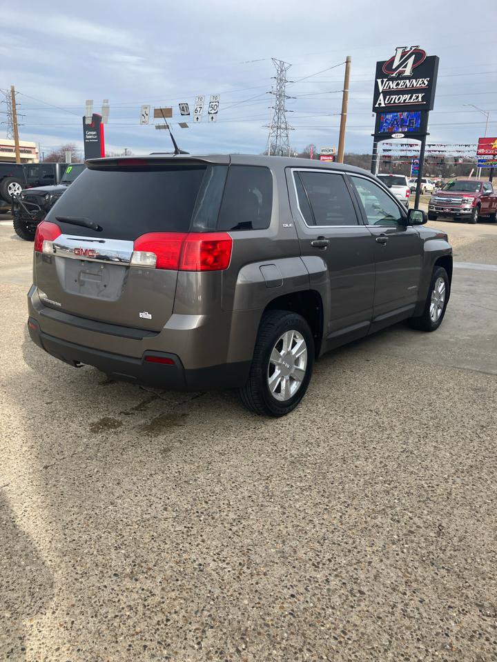 Used 2011 GMC Terrain SLE image 4