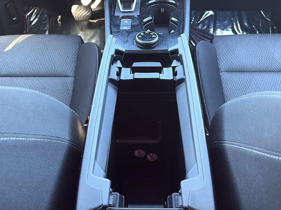 Certified 2025 Nissan Rogue SV AWD/4WD image 19