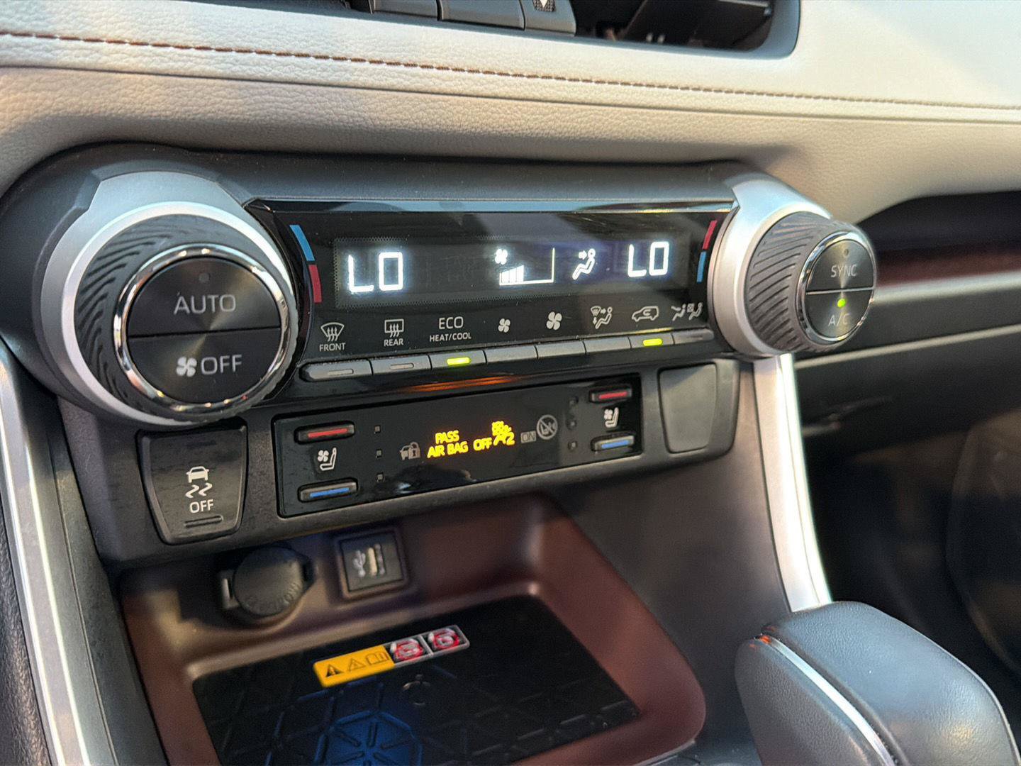 Certified 2023 Toyota RAV4 Limited AWD/4WD image 26