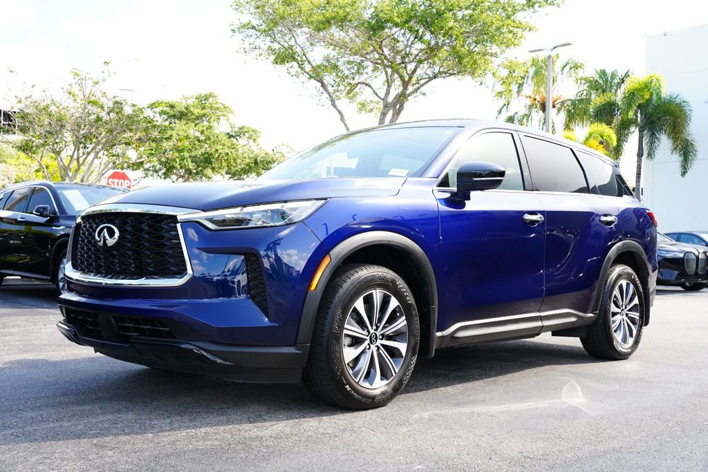 Used 2023 INFINITI QX60 Pure FWD image 3
