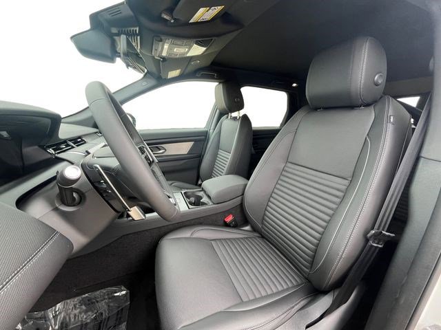 New 2026 Land Rover Discovery Sport Landmark AWD/4WD image 11