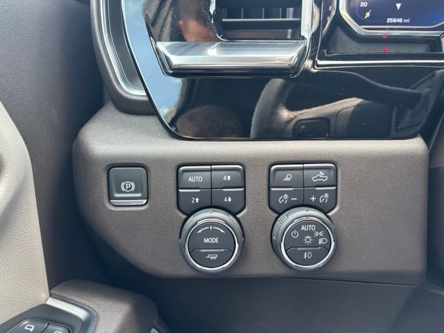 Certified 2025 Chevrolet Silverado 2500 LTZ w/ LTZ Convenience Package AWD/4WD image 15