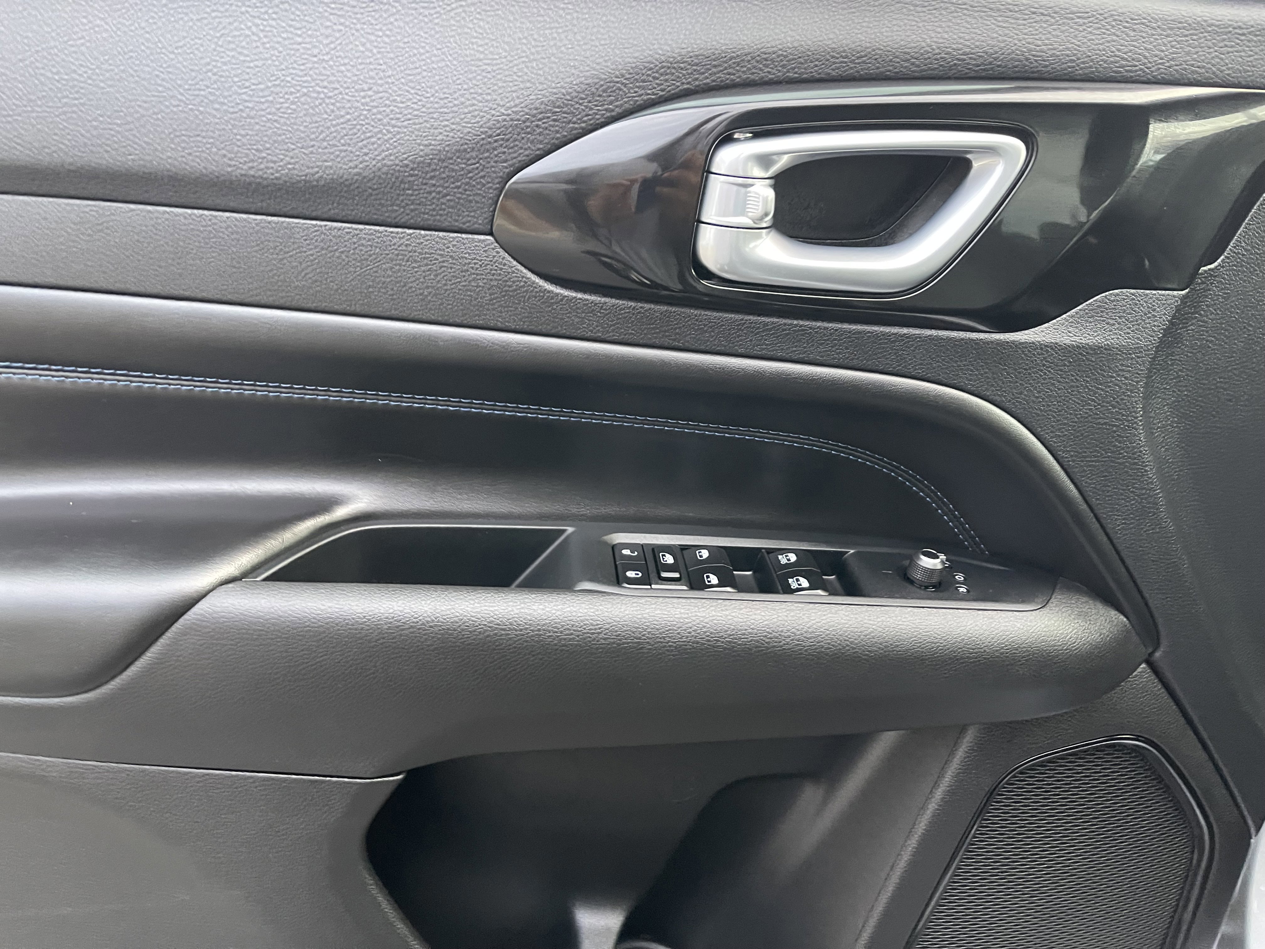 New 2026 Jeep Compass Latitude image 14