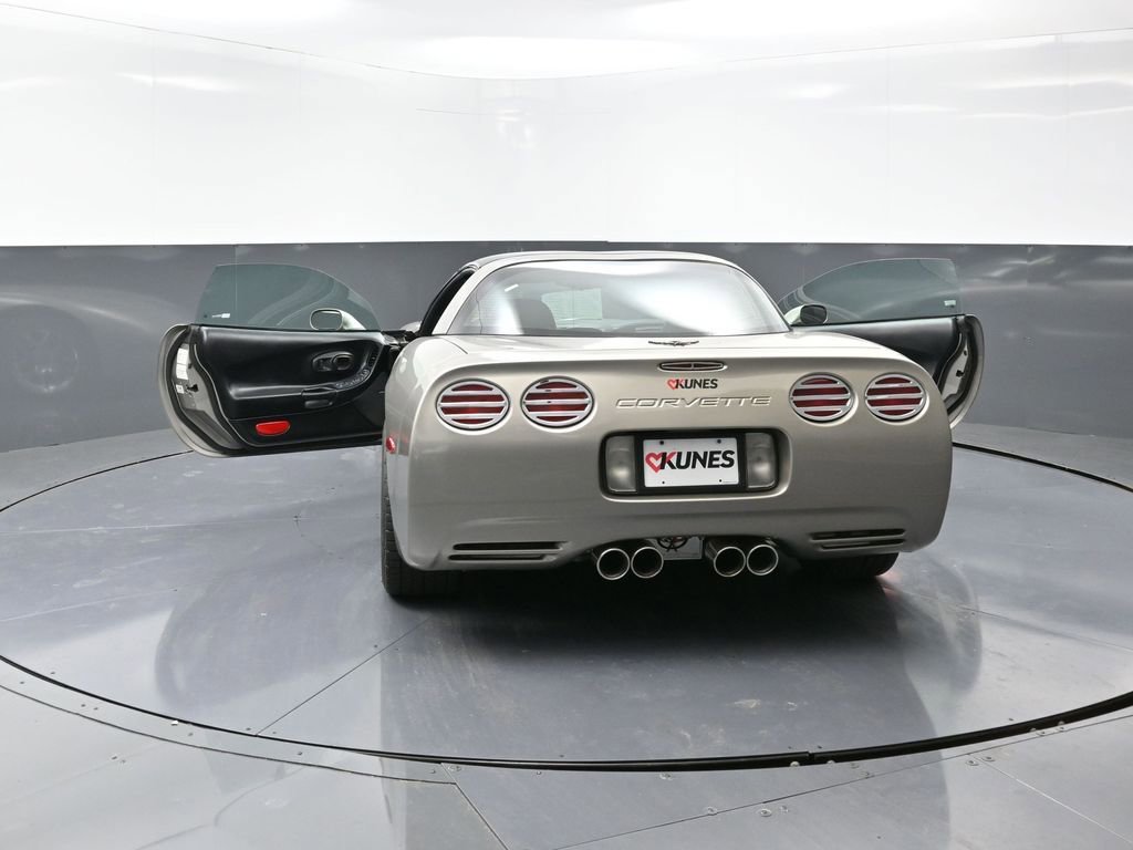 Used 2000 Chevrolet Corvette Coupe w/ Memory Pkg image 37