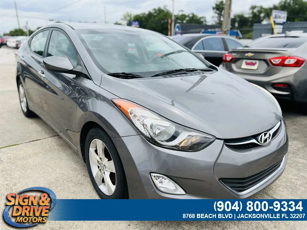 Used 2016 Hyundai Elantra SE FWD image 2