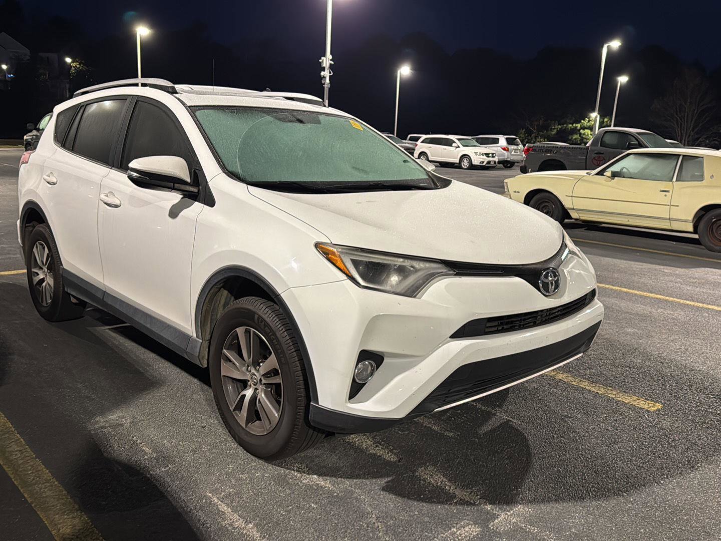 Used 2016 Toyota RAV4 XLE image 5