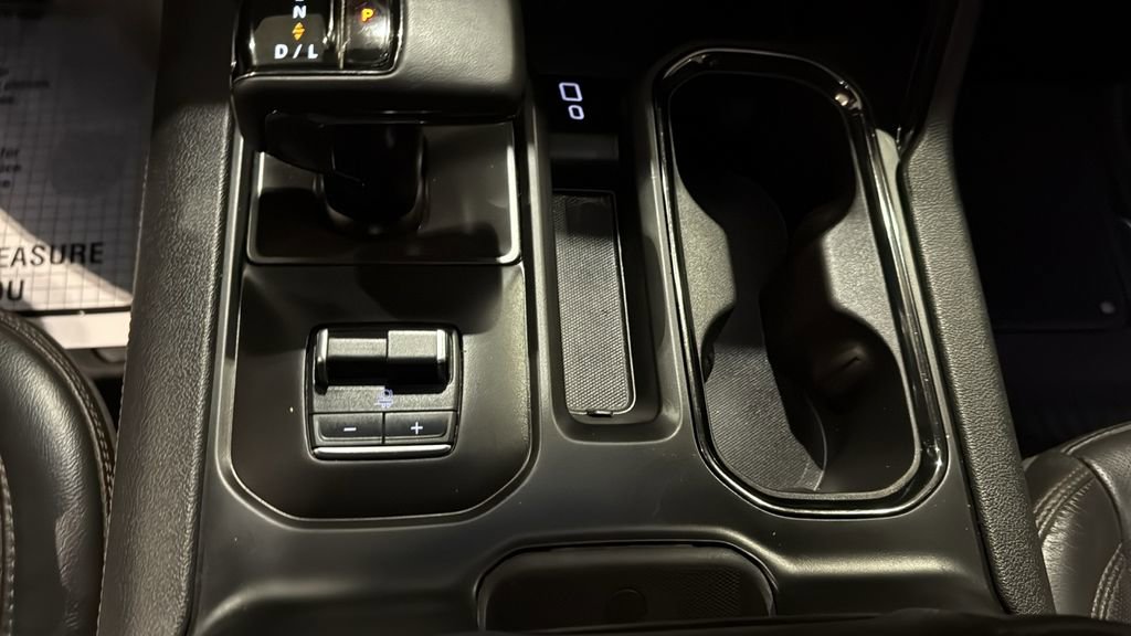 Used 2024 GMC Sierra 1500 AT4 w/ AT4 Premium Package image 27