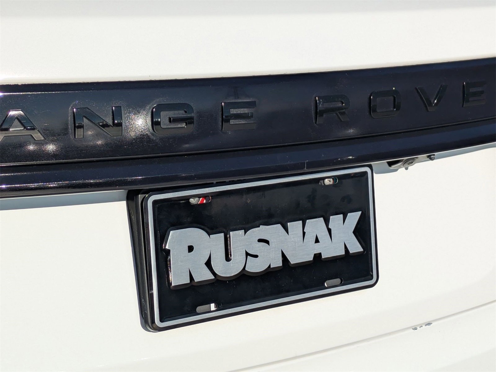 Used 2020 Land Rover Range Rover Velar R-Dynamic S image 19