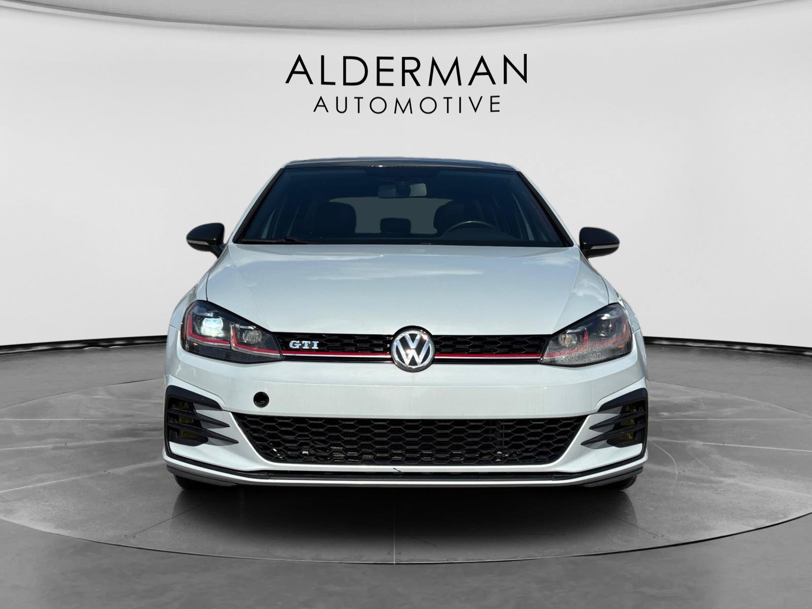 Used 2018 Volkswagen GTI SE w/ SE Leather Package FWD image 8