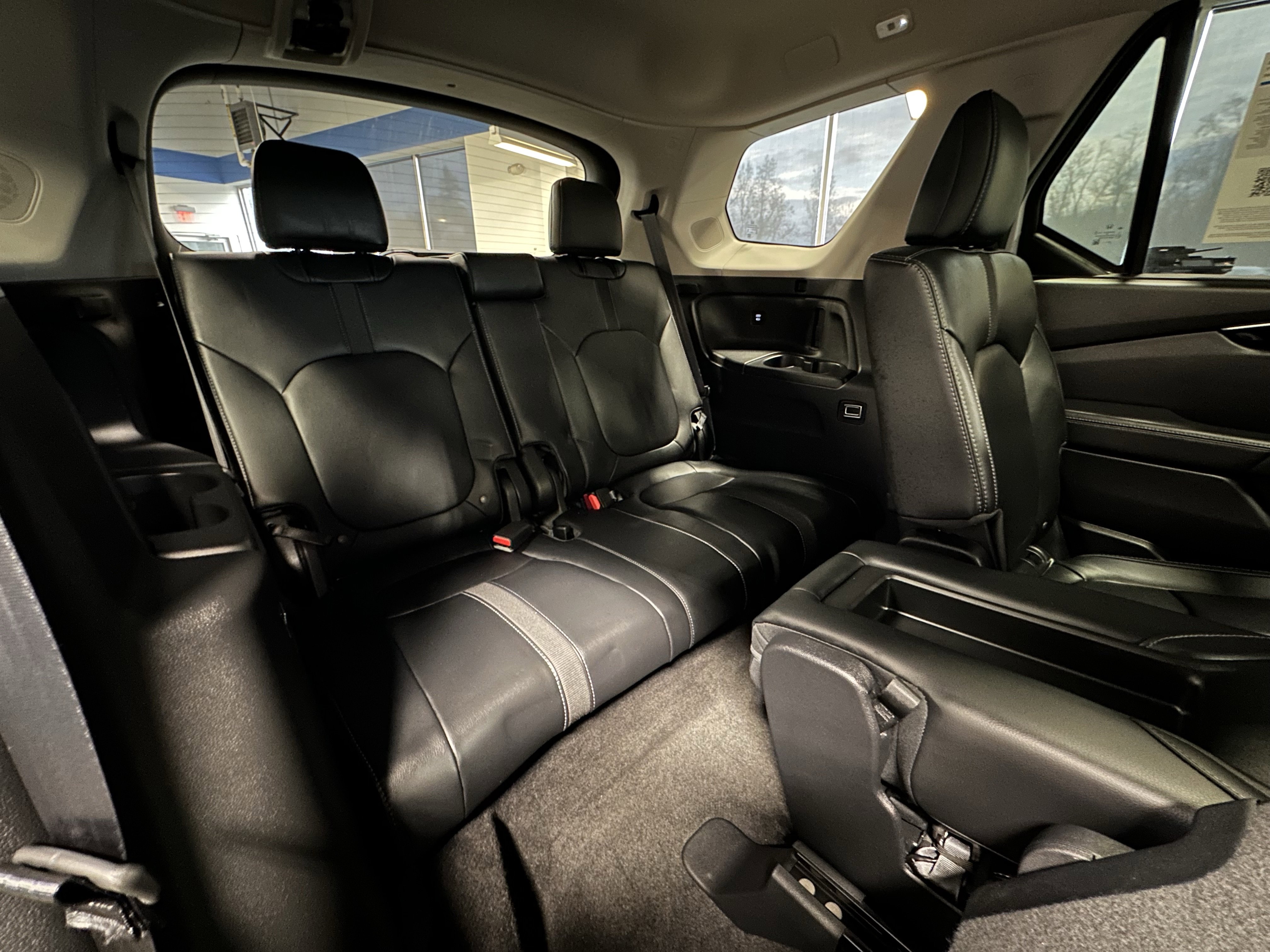 Used 2025 Honda Pilot Touring image 25