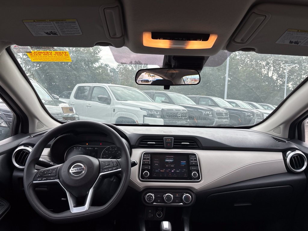 Used 2021 Nissan Versa SV FWD image 8