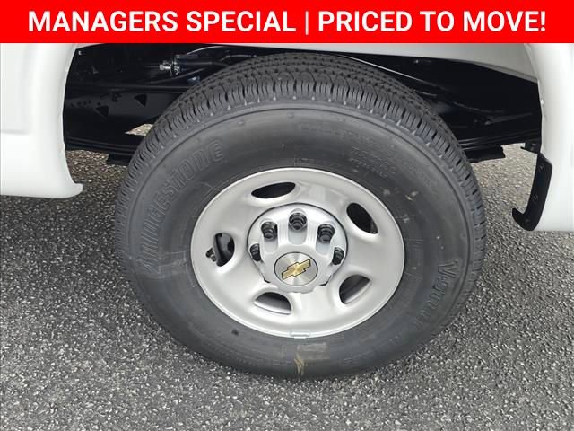New 2025 Chevrolet Express 2500 w/ Driver Convenience Package RWD image 16
