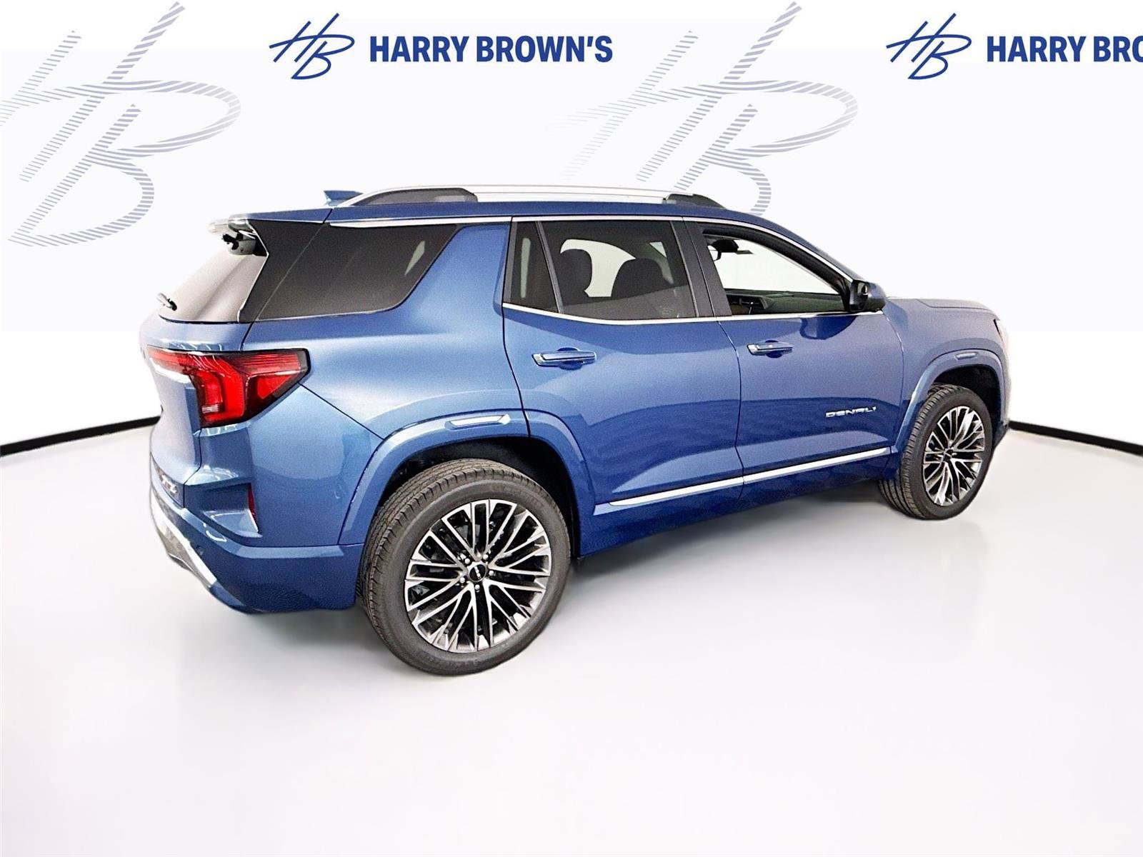 New 2026 GMC Terrain Denali w/ LPO, Floor Liner Package AWD/4WD image 33