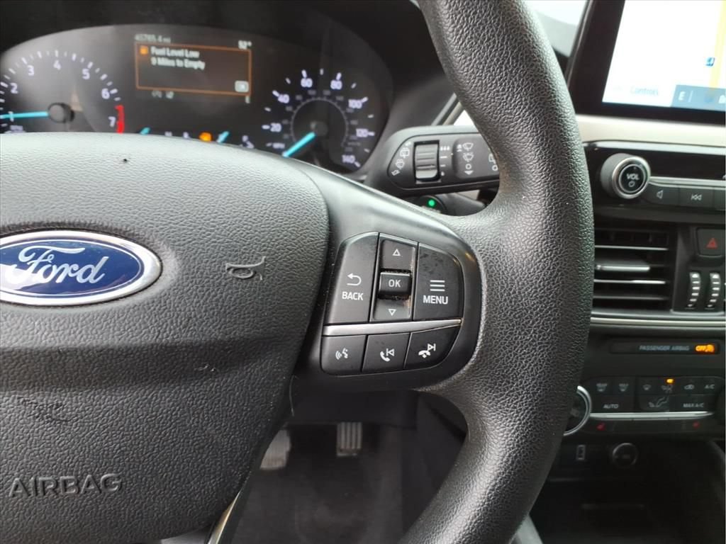 Used 2020 Ford Escape SE FWD image 25