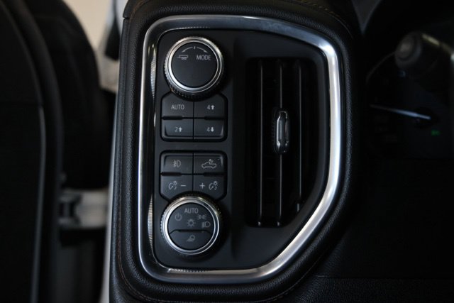 Used 2020 GMC Sierra 1500 AT4 w/ AT4 Premium Package AWD/4WD image 25