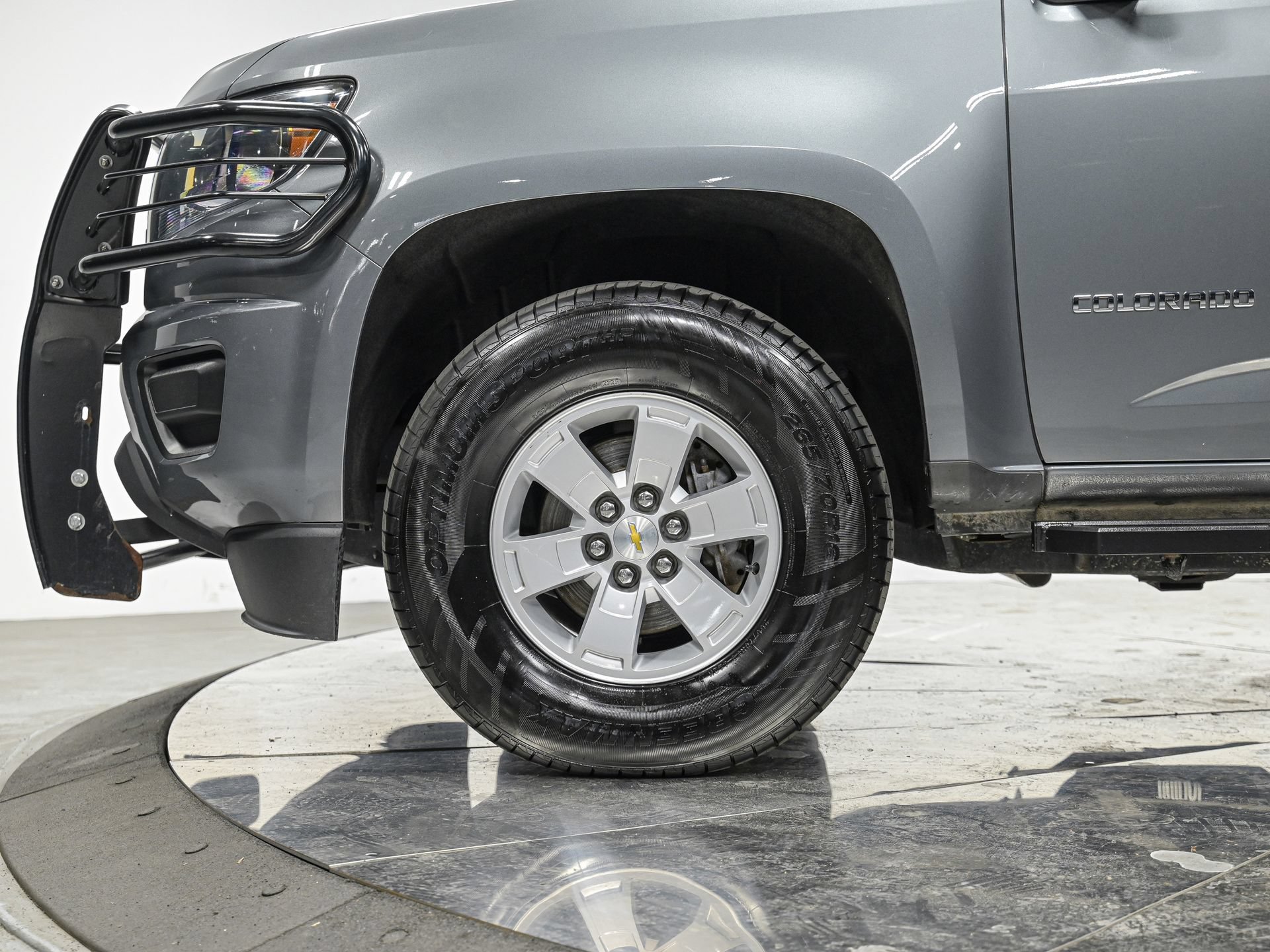 Used 2019 Chevrolet Colorado W/T w/ WT Convenience Package AWD/4WD image 3