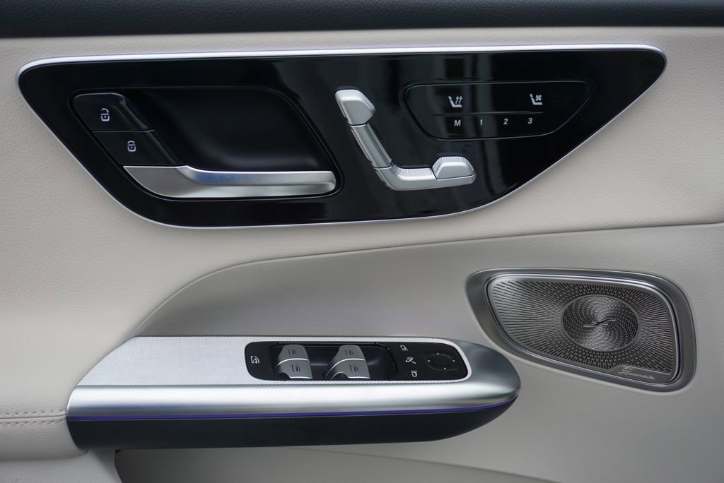 New 2026 Mercedes-Benz GLC 300 4MATIC image 23