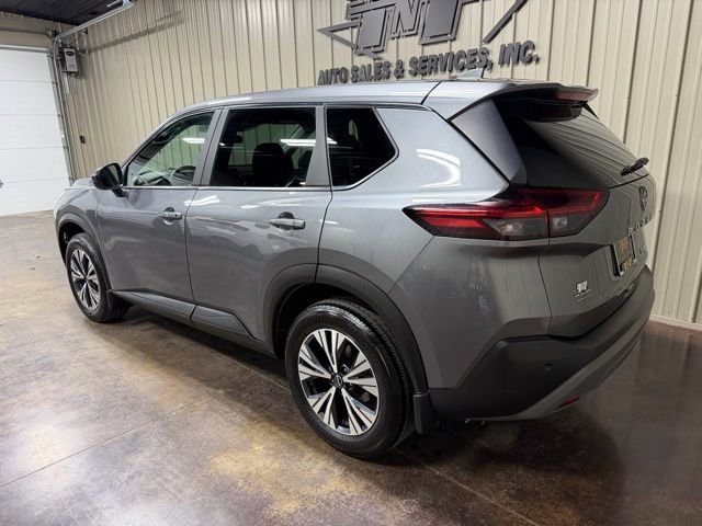 Used 2023 Nissan Rogue SV image 5