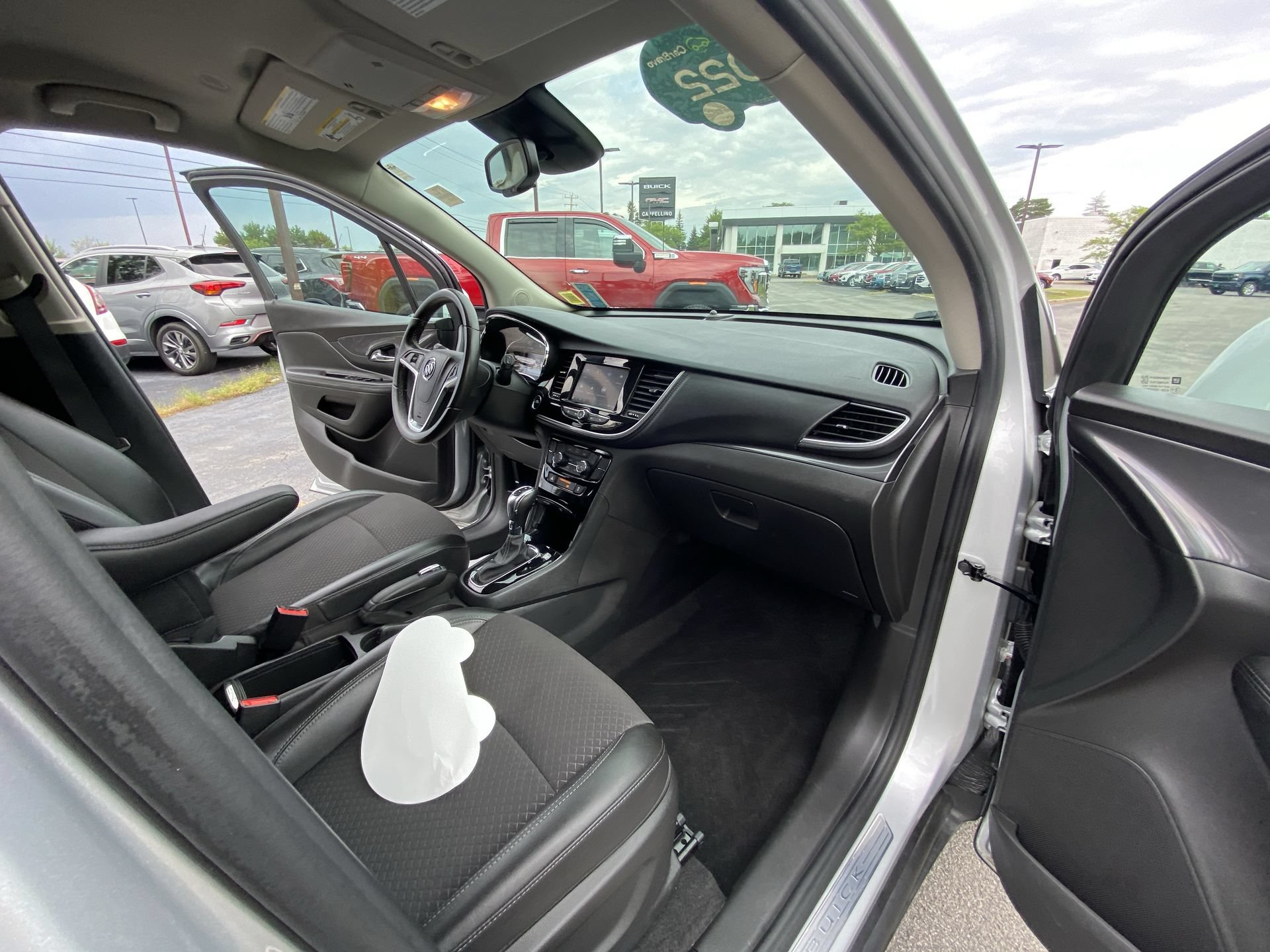 Used 2022 Buick Encore Preferred w/ Safety Package AWD/4WD image 29