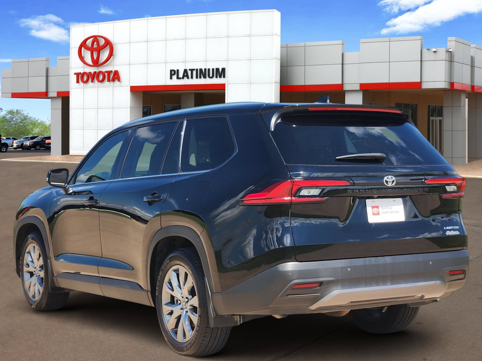 Used 2024 Toyota Grand Highlander FWD image 5