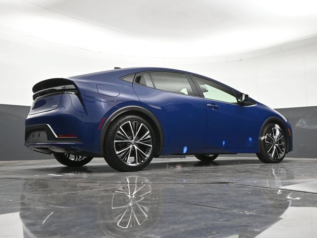Used 2026 Toyota Prius Plug-In Hybrid FWD image 28