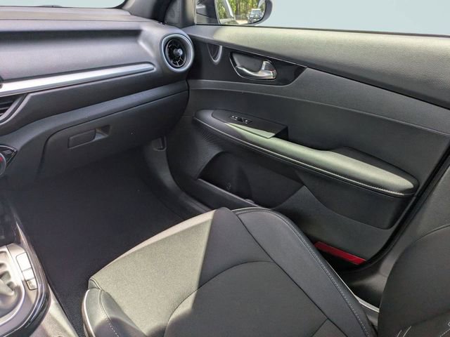 Used 2024 Kia Forte GT-Line FWD image 16