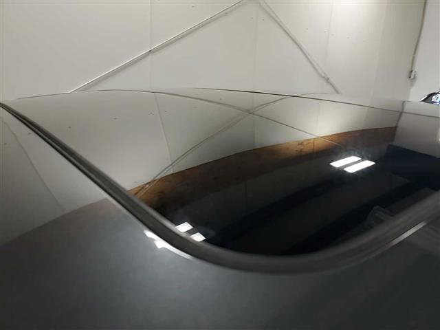 Used 2019 Honda Civic EX image 9