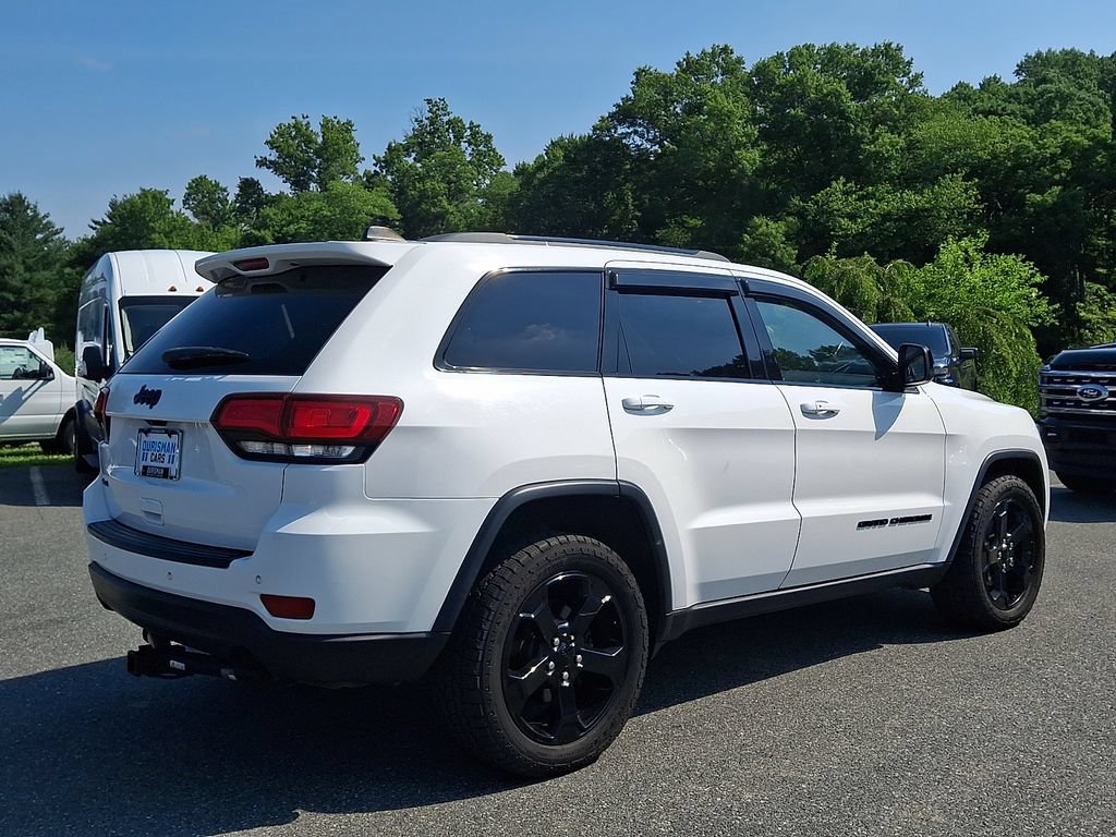 Used 2019 Jeep Grand Cherokee Laredo AWD/4WD image 6