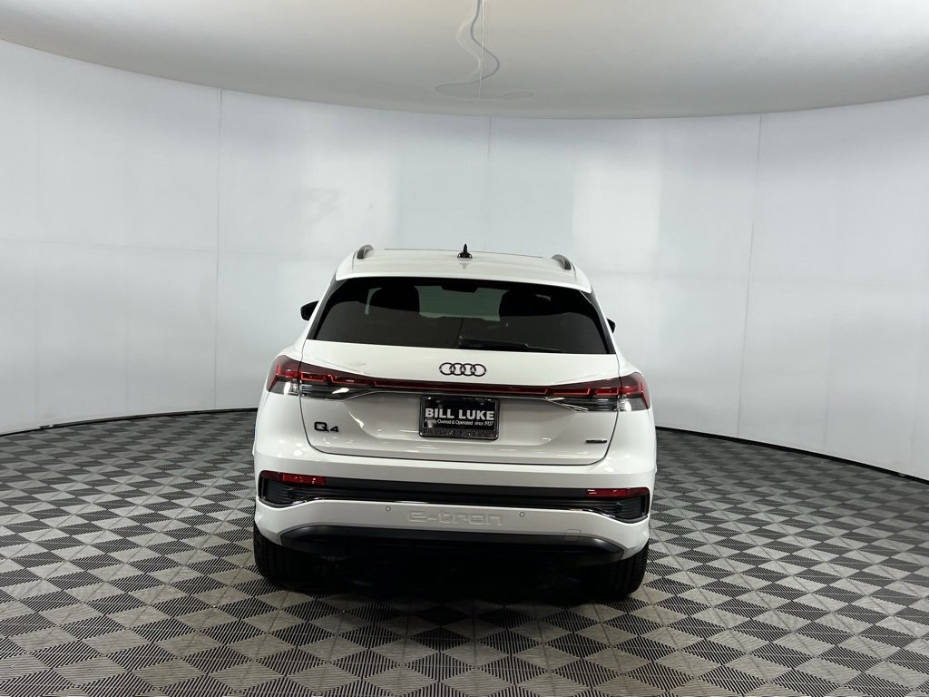 Used 2024 Audi Q4 e-tron Premium Plus w/ Premium Plus image 9