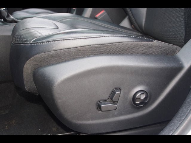 Used 2019 Jeep Cherokee Limited AWD/4WD image 17