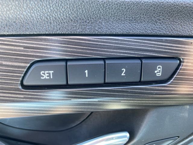 Used 2022 GMC Terrain SLT image 15