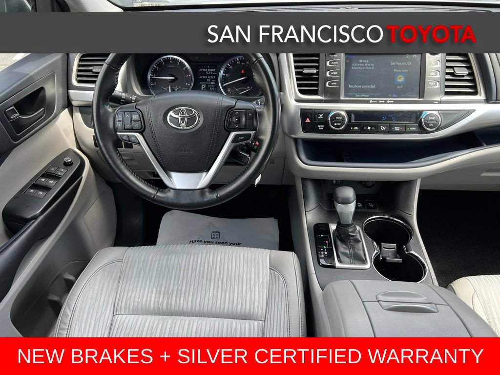 Certified 2016 Toyota Highlander Plus AWD/4WD image 30