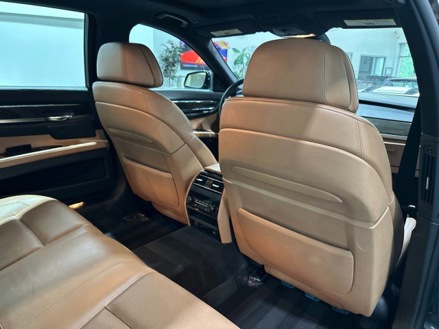 Used 2012 BMW 750Li RWD image 32
