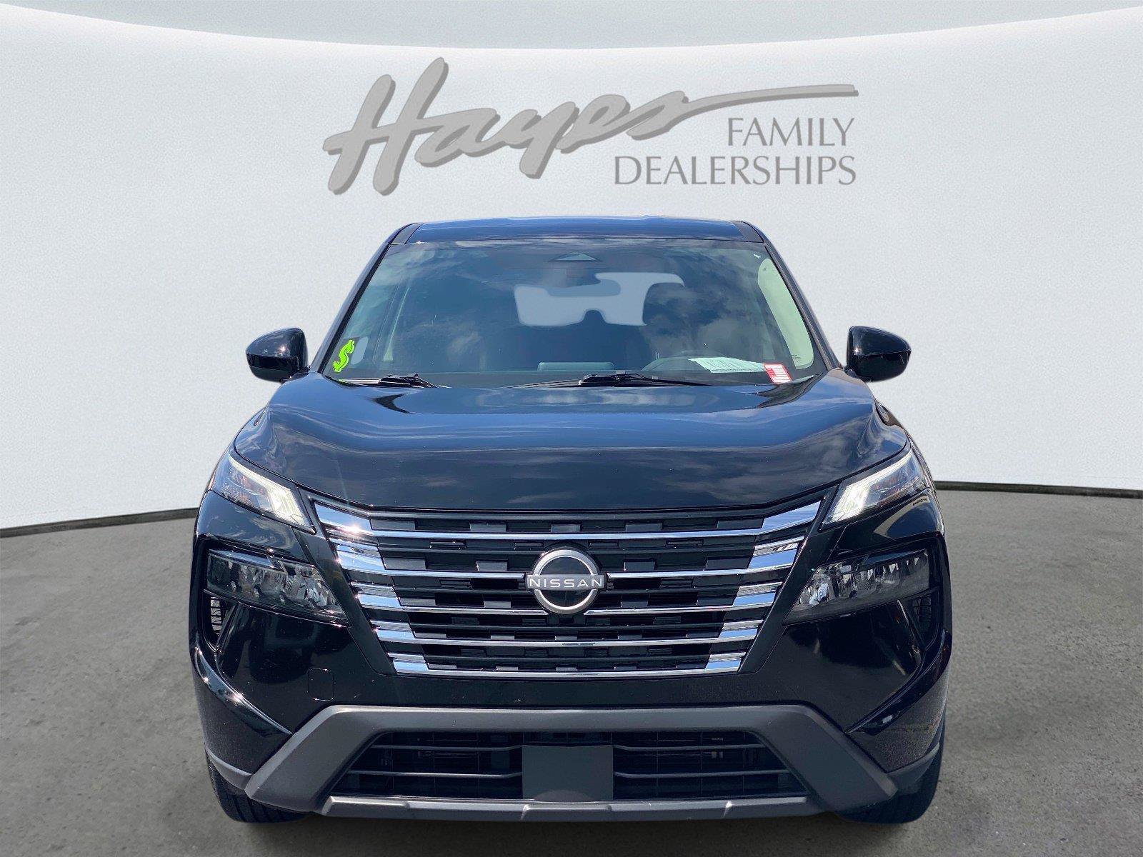 Used 2025 Nissan Rogue SV FWD image 11