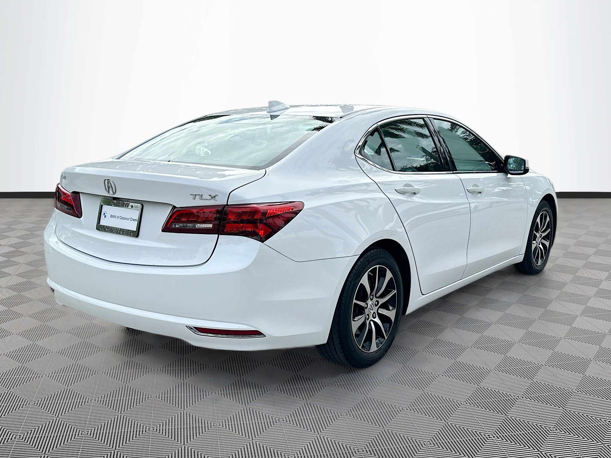 Used 2015 Acura TLX w/ Technology Package image 7