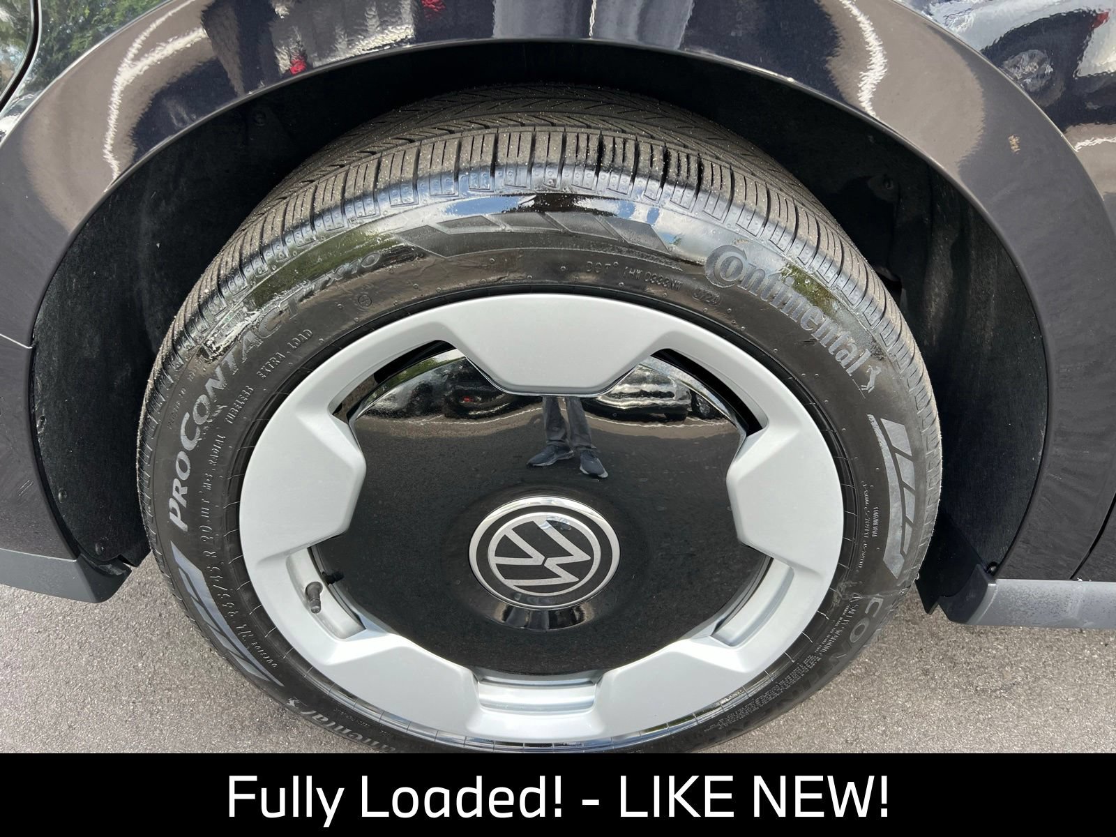 Used 2025 Volkswagen ID. Buzz Pro S RWD image 13